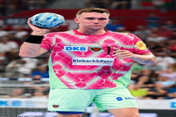 綦江体育馆书法培训班(图1)